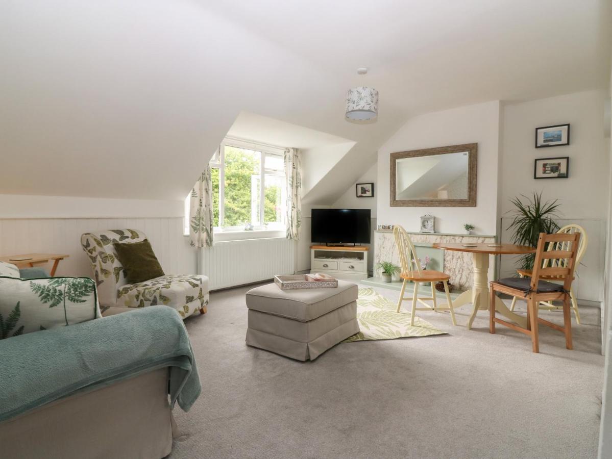 2 Station Road East Apartment Peterculter Bagian luar foto