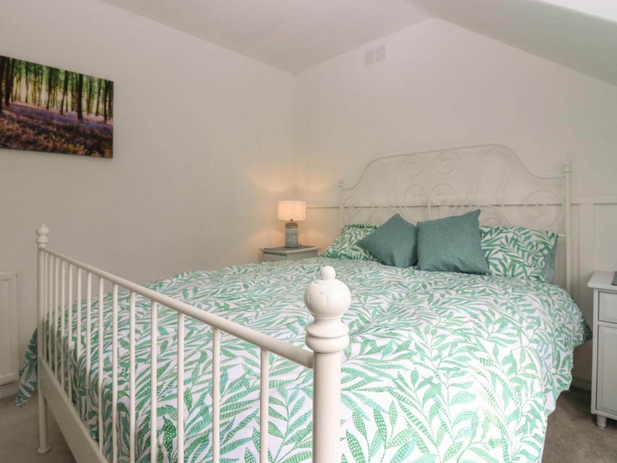 2 Station Road East Apartment Peterculter Bagian luar foto
